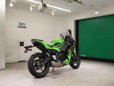 Kawasaki Ninja 650 2024