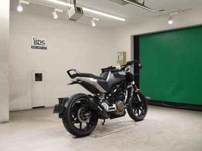 Husqvarna Svartpilen 250 2020