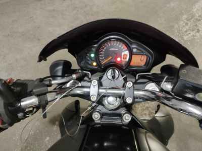 Suzuki Gladius SFV400 2013