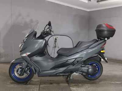 Suzuki Burgman 400 2023