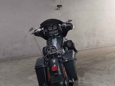 Harley-Davidson Street Glide FLHXSE1800 CVO 2012