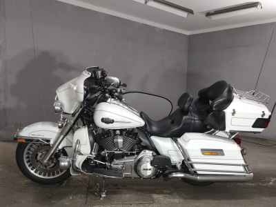 Harley-Davidson Electra Glide FLHTCU1690 2011