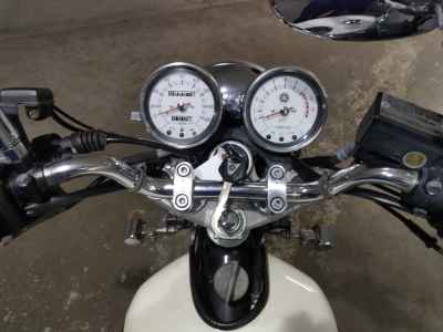 Yamaha SR400 2012