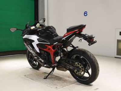 Kawasaki Ninja ZX-25R 2021