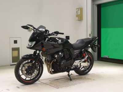 Honda CB400 Super Boldor 2020