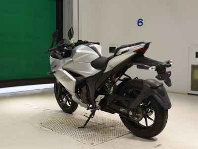 Suzuki Gixxer 250SF