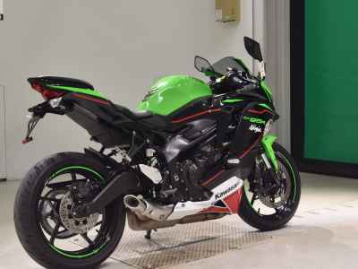 Kawasaki Ninja ZX-25R 2022