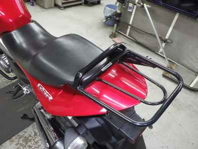 Suzuki GSR250