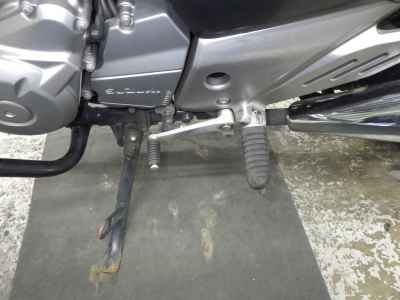 Suzuki GSR250