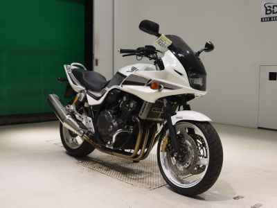 Honda CB400 Super Boldor 2012