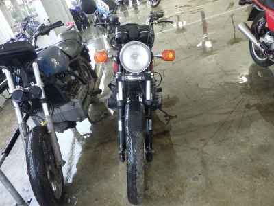 Kawasaki GPZ550 2011
