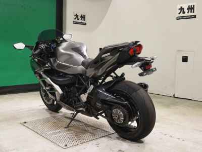 Kawasaki Ninja H2 SX SE 2019