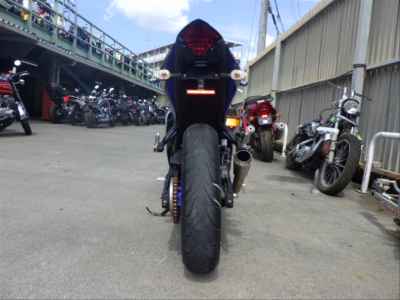 Yamaha YZF-R25 2015