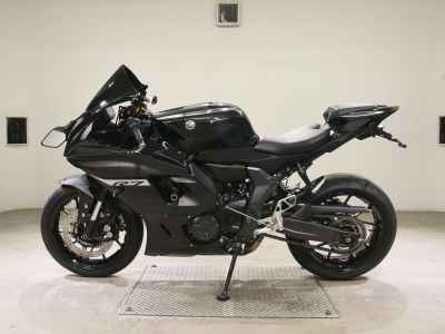 Yamaha YZF-R7 2024
