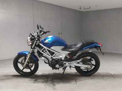 Honda VTR250 2011
