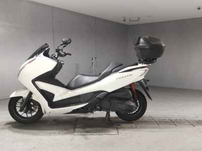 Honda Forza SI 2013