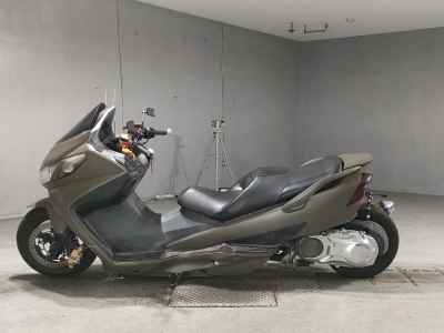 Suzuki Skywave 250S