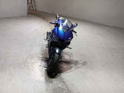 Yamaha YZF-R25 2023