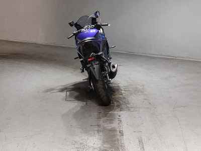 Yamaha YZF-R25 2023