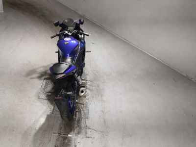 Yamaha YZF-R25 2023