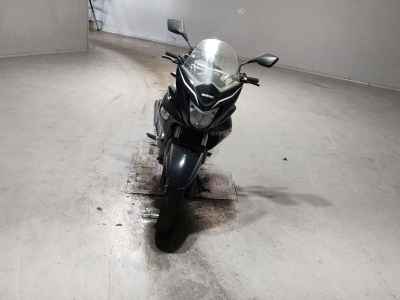 Suzuki GSR250S