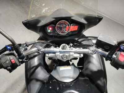 Suzuki GSR250S