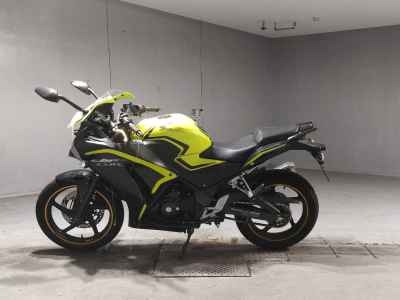 Honda CBR250R 2016