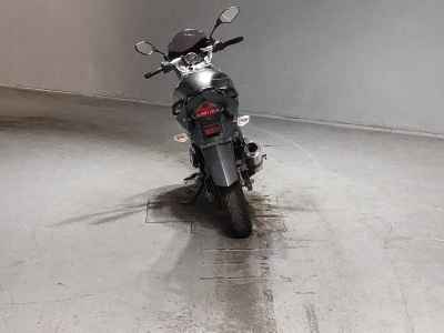 Suzuki GSR250
