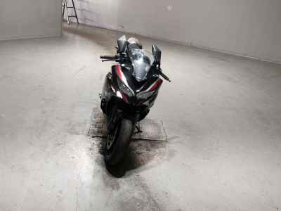 Kawasaki Ninja ZX-25R 2022