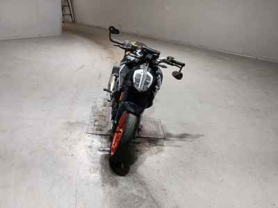 KTM 390 Duke 2021