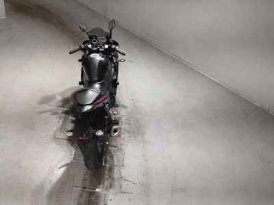 Yamaha YZF-R25 2015