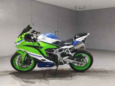 Kawasaki Ninja ZX-4RR 2024