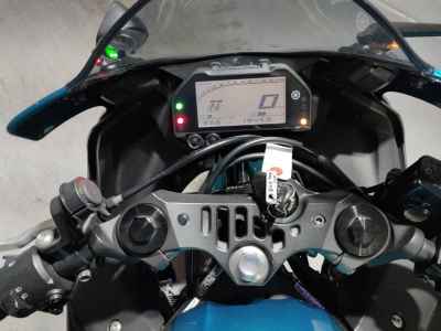 Yamaha YZF-R25 2021