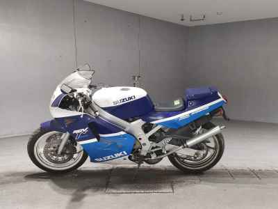 Suzuki RGV250