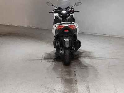 Yamaha XMAX 250
