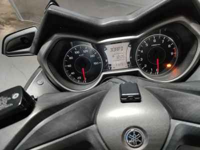 Yamaha XMAX 250
