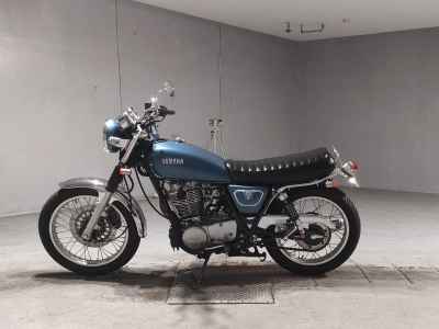 Yamaha SR400 2020