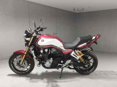 Honda CB1300SF 2022