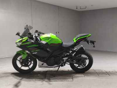 Kawasaki Ninja 400 2022