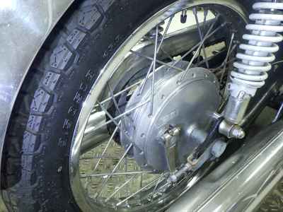 Suzuki GT250