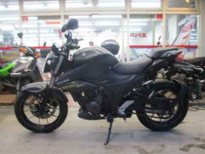 Suzuki Gixxer 250SF