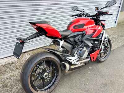 Ducati Streetfighter V2 2023