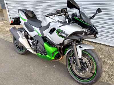 Kawasaki Ninja 7 Hybrid 2025