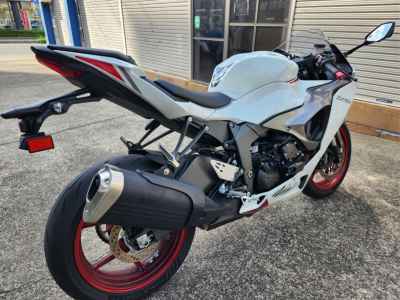 Kawasaki Ninja ZX-6R 2025