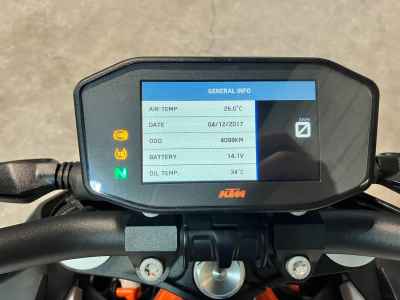 KTM 1290 Super Duke R 2020