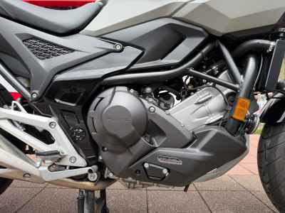 Honda NC750X DCT 2025