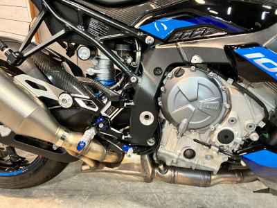 BMW M1000R 2024