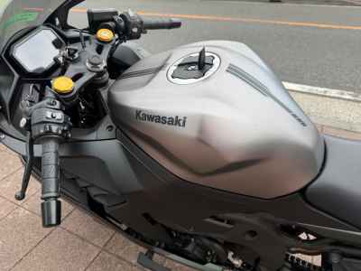 Kawasaki Ninja ZX-4R SE 2025