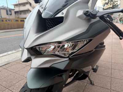 Kawasaki Ninja ZX-4R SE 2025