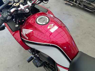 Honda CB400 Super Boldor 2021